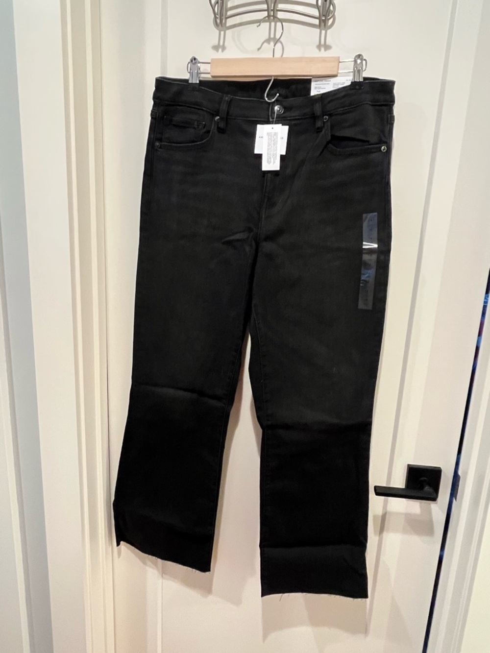 Black Cropped Jeans